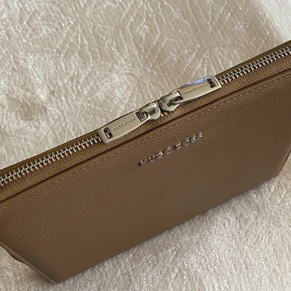Hugo Boss Tan Leather A5 office folder